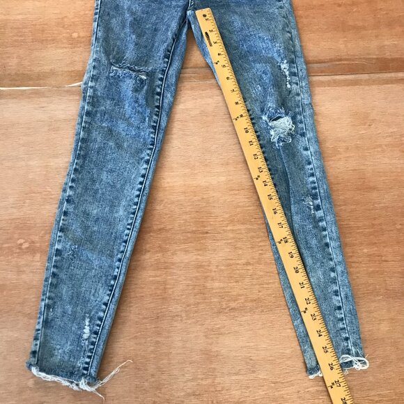 Judy Blue Skinny Fit Jeans Women 0/24 Blue Medium Rise Distressed Raw Hem Preppy - Picture 8 of 13